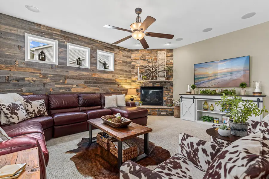 617 Eastgate Parkway, Mahtomedi, MN 55115 - #3