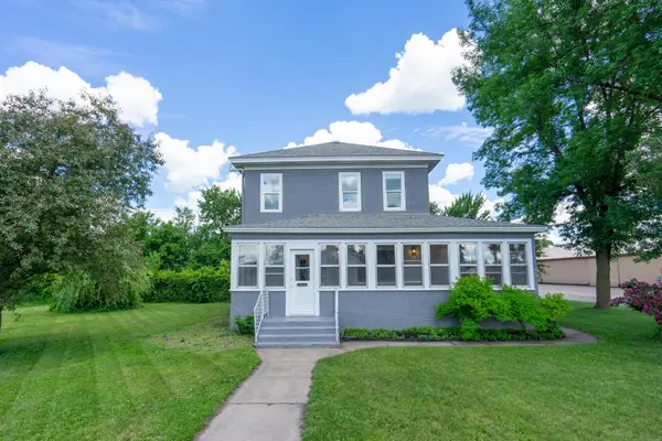 415 1st Avenue Ne, Little Falls, MN 56345