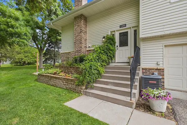 12095 71st Place N, Maple Grove, MN 55369