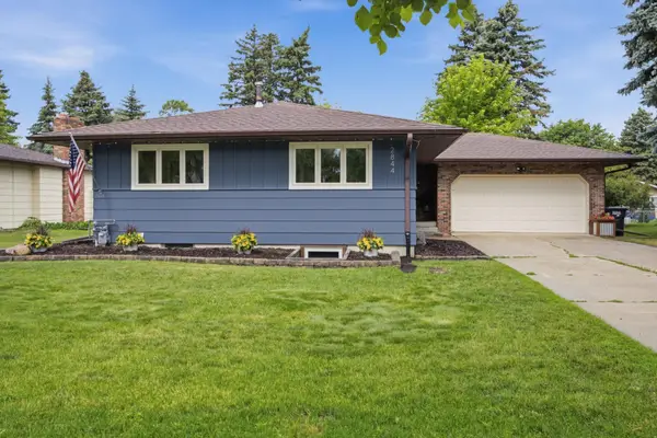 2844 Hickory Street N, Fargo, ND 58102