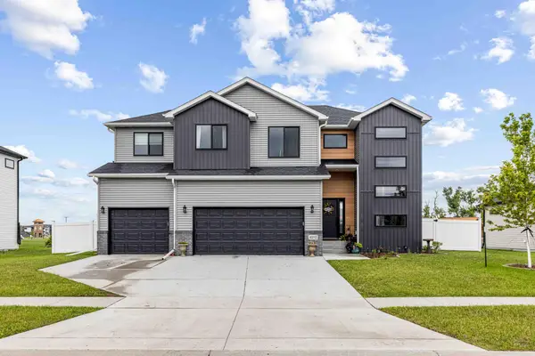 4212 Pine Parkway S, Fargo, ND 58104
