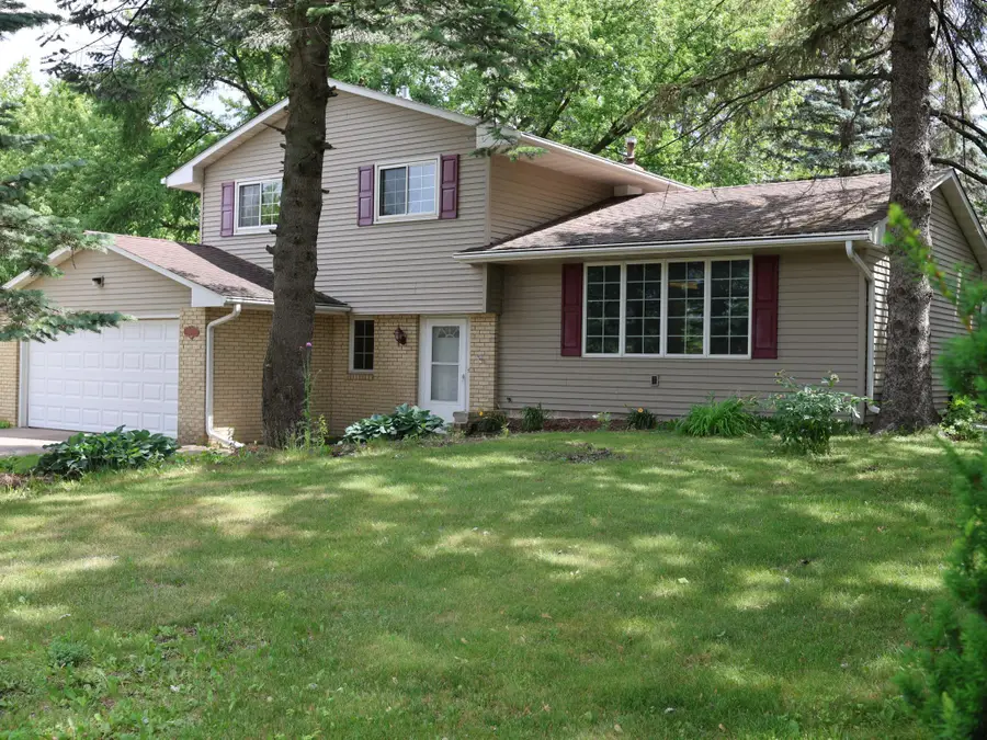 1081 Cedarwood Drive, Woodbury, MN 55125 - #3