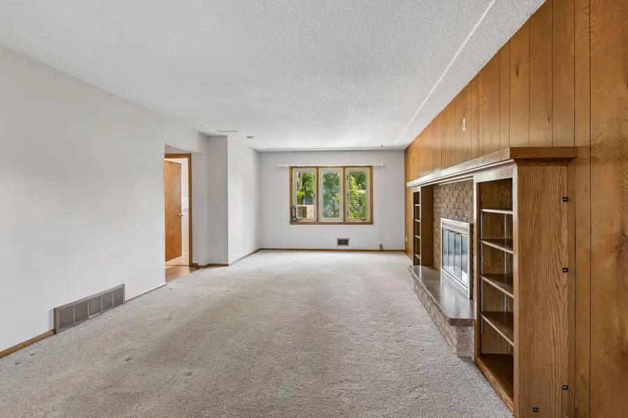 9116 34 1/2 Avenue N, Minneapolis, MN 55427 - #3