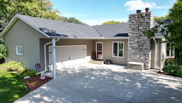 2292 7th Street N, Saint Paul, MN 55109