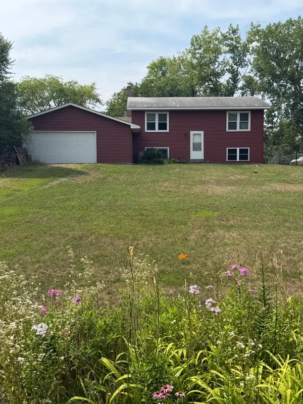 25350 101st Street Nw, Zimmerman, MN 55398