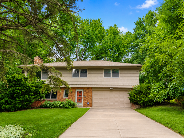 5104 Abercrombie Drive, Minneapolis, MN 55439