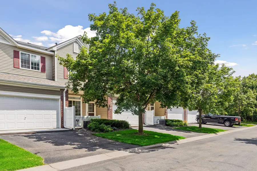 114 River Woods Drive W, Saint Paul Park, MN 55071 - #2