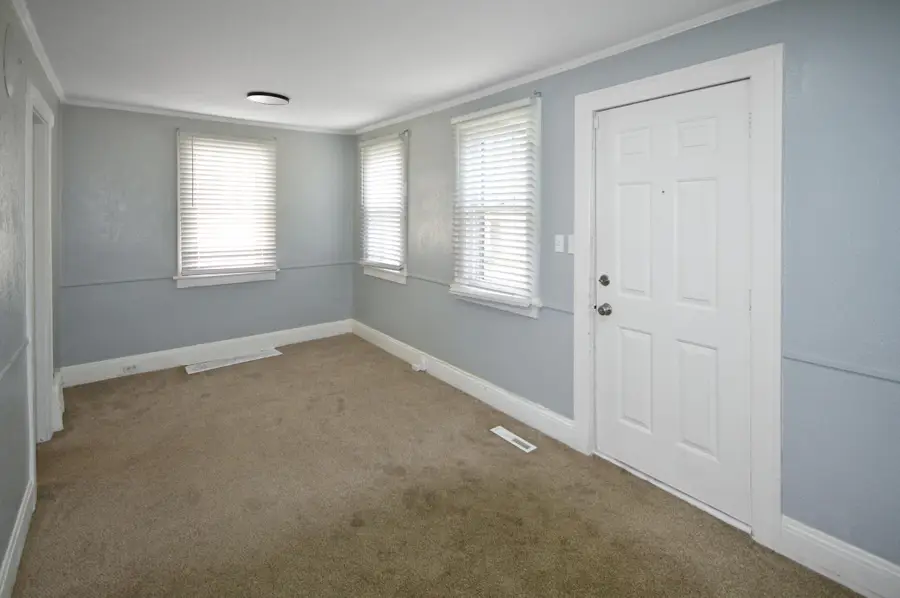 1842 Arlington Avenue E, Saint Paul, MN 55119 - #2