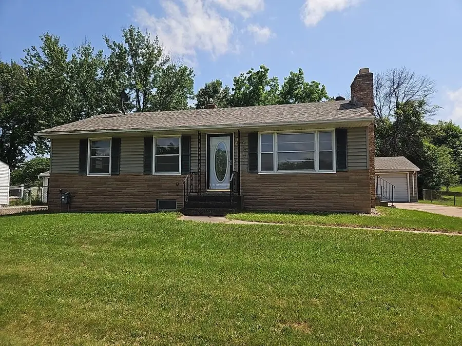 6301 Oak Knoll Plaza, Woodbury, MN 55125 - #2