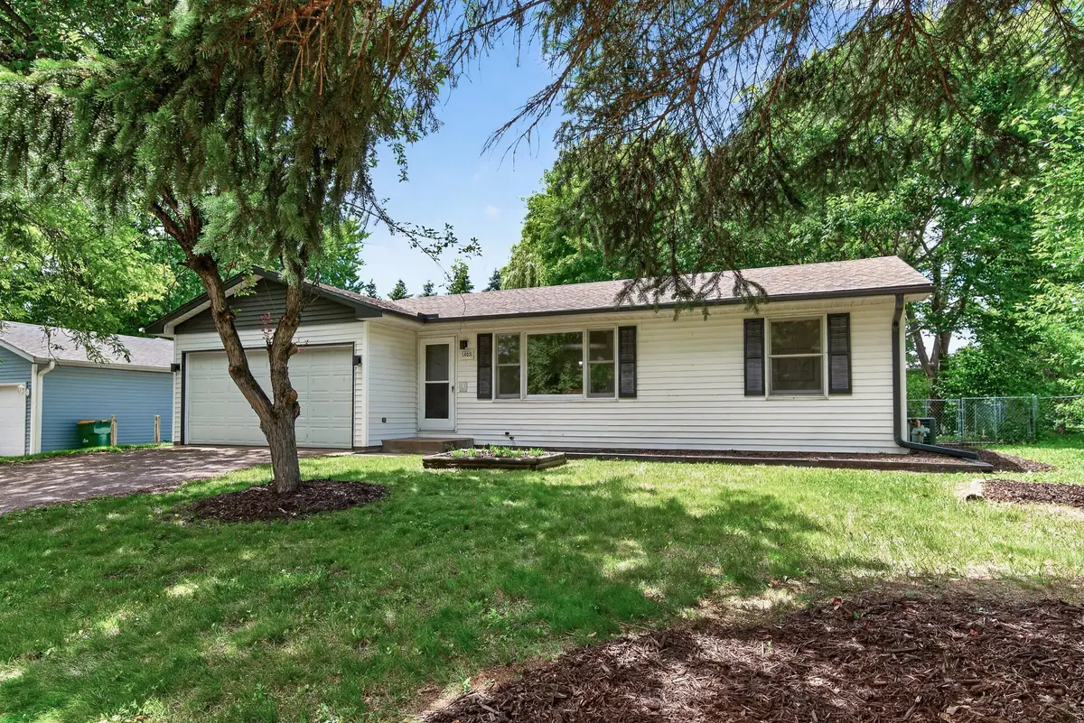 1405 Carriage Hills Drive S, Cambridge, MN 55008 - #1