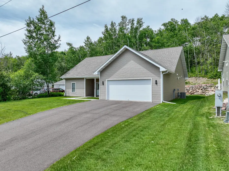 915 N Basswood Avenue, Duluth, MN 55811 - #3