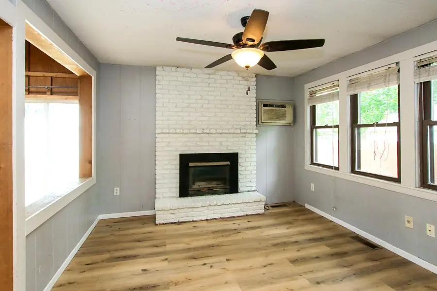 715 N Holcombe Avenue, Litchfield, MN 55355 - #3