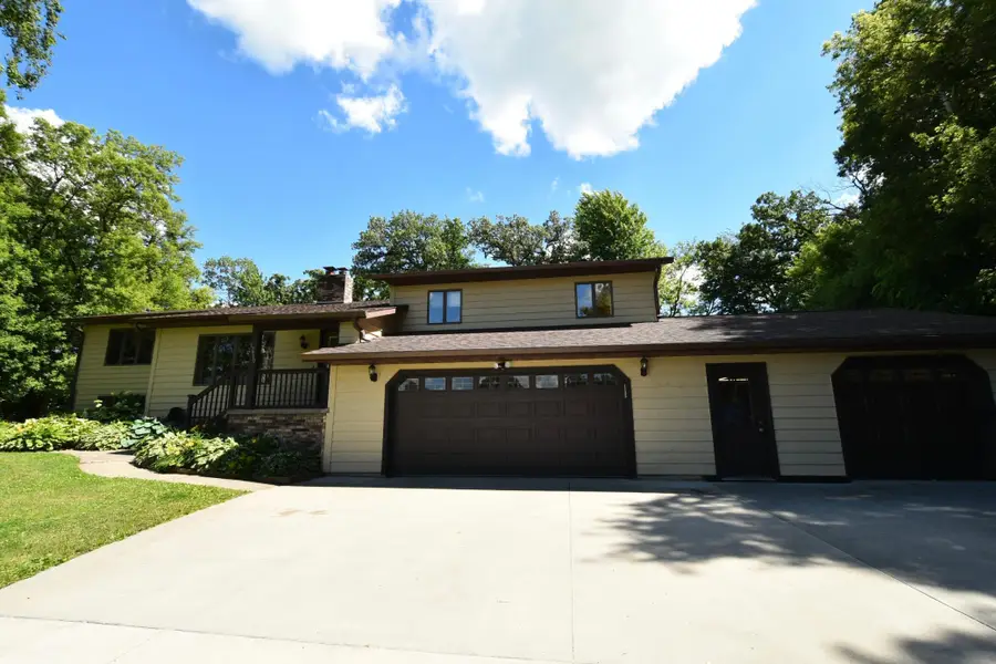 17910 Wedgewood Drive, Zumbrota, MN 55992 - #2