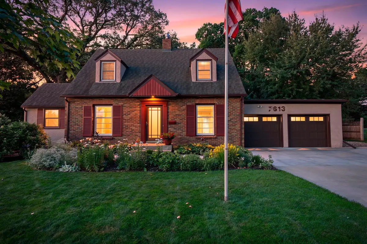 7613 49th Avenue N, Brooklyn Park, MN 55428 - #1