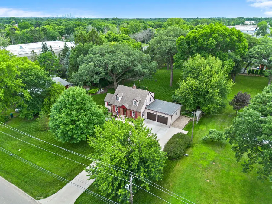 7613 49th Avenue N, Brooklyn Park, MN 55428 - #3