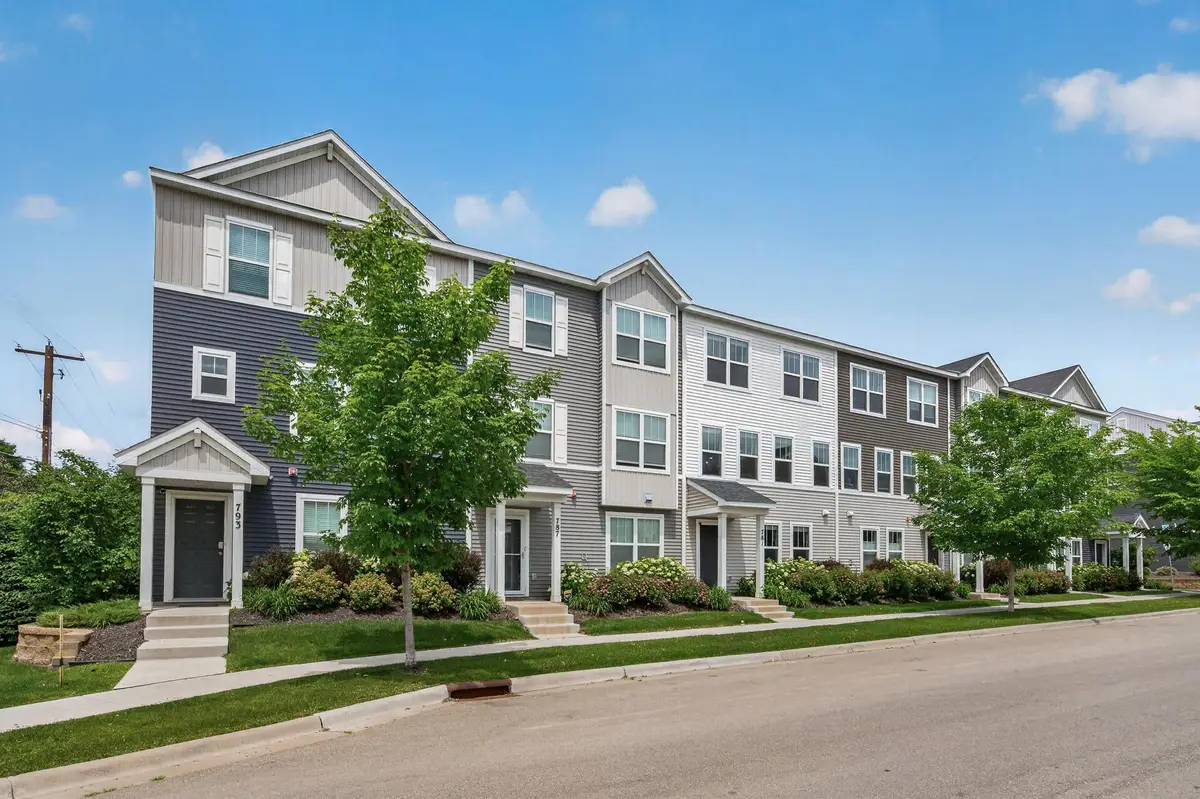 781 Midtown Lane, New Brighton, MN 55112 - #1