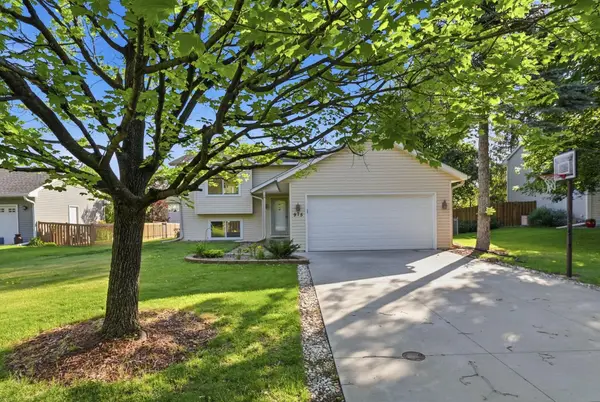 975 Savannah Road, Saint Paul, MN 55123