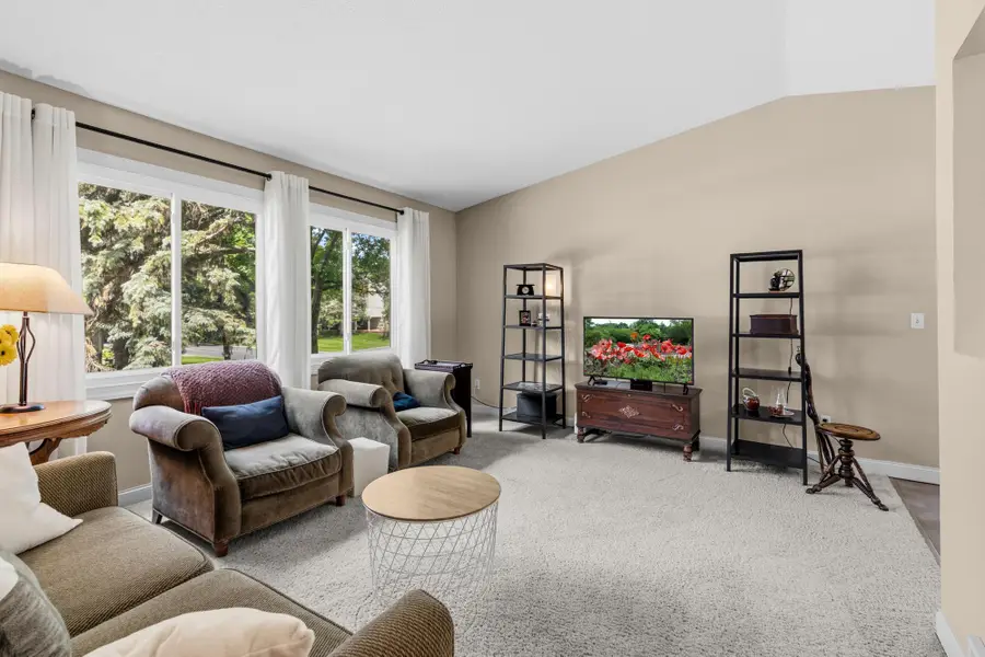 926 Sherwood Road, Saint Paul, MN 55126 - #2