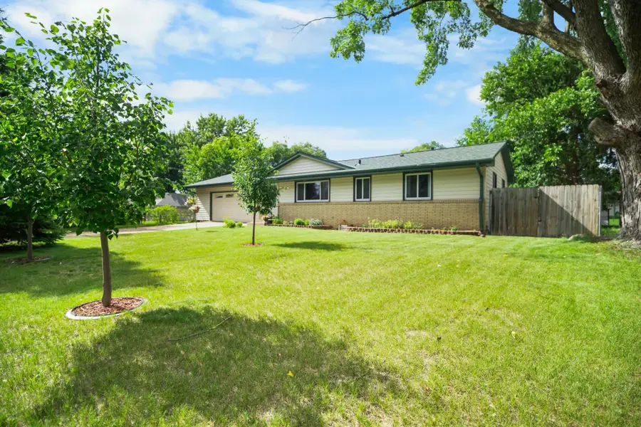 701 Ballantyne Lane Ne, Fridley, MN 55432 - #3