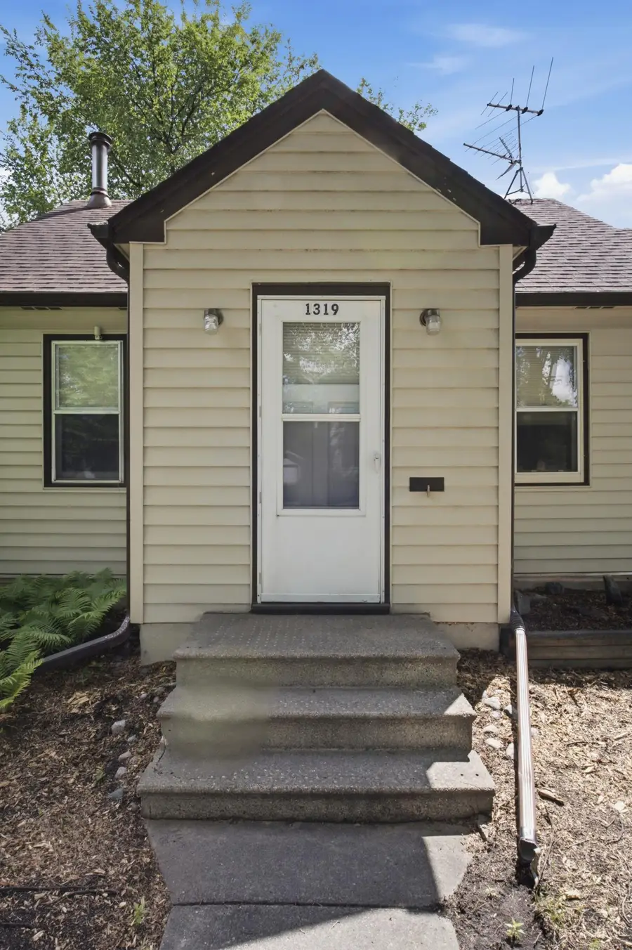 1319 12th Street N, Fargo, ND 58102 - #3