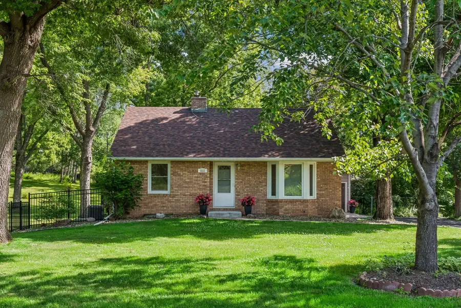512 Mission Road W, Minneapolis, MN 55420 - #2