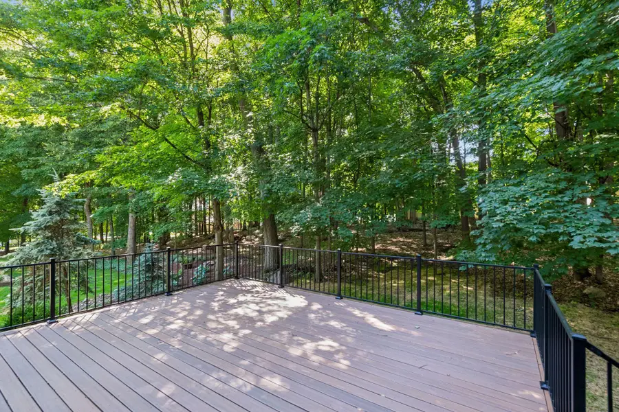 2109 Stone Creek Drive, Chanhassen, MN 55317 - #3