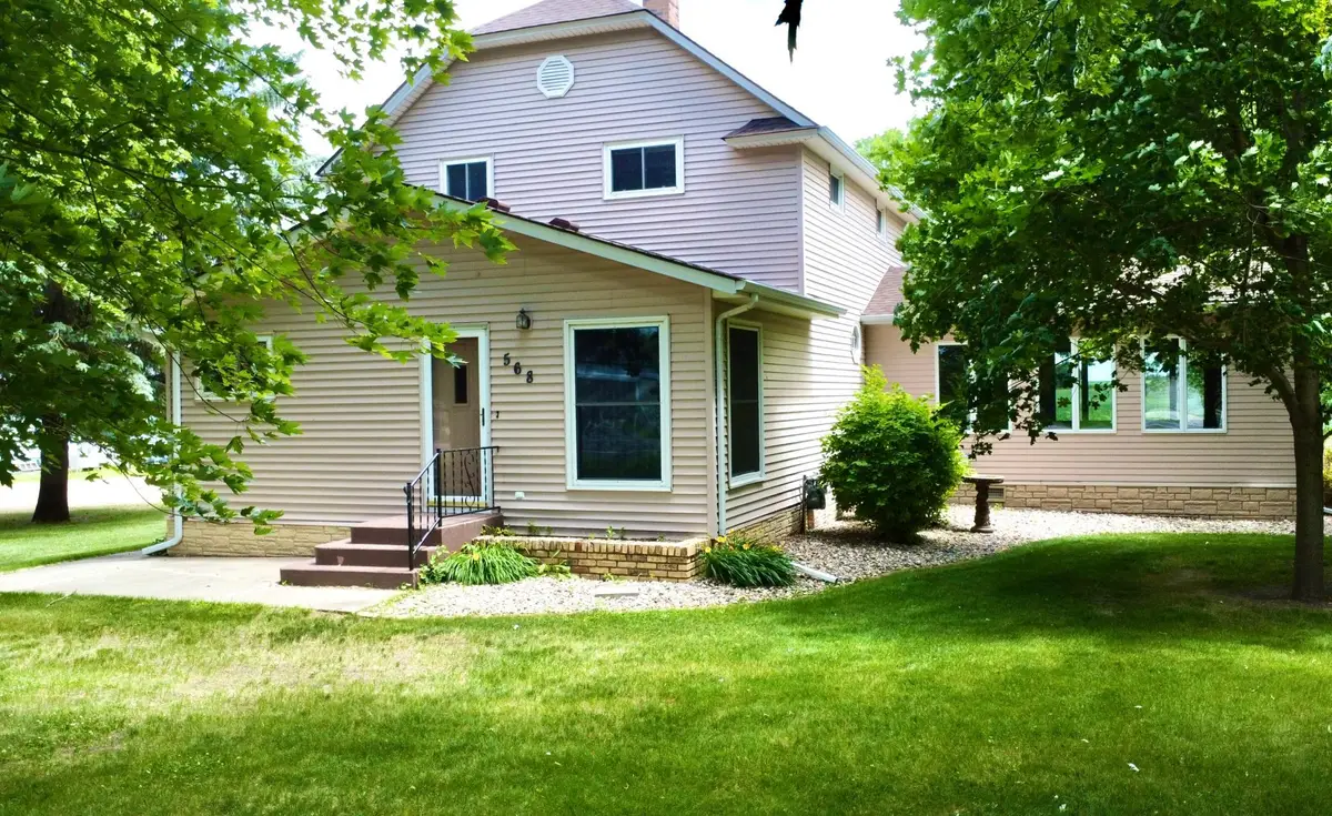 568 Minnesota Street N, Ortonville, MN 56278 - #1