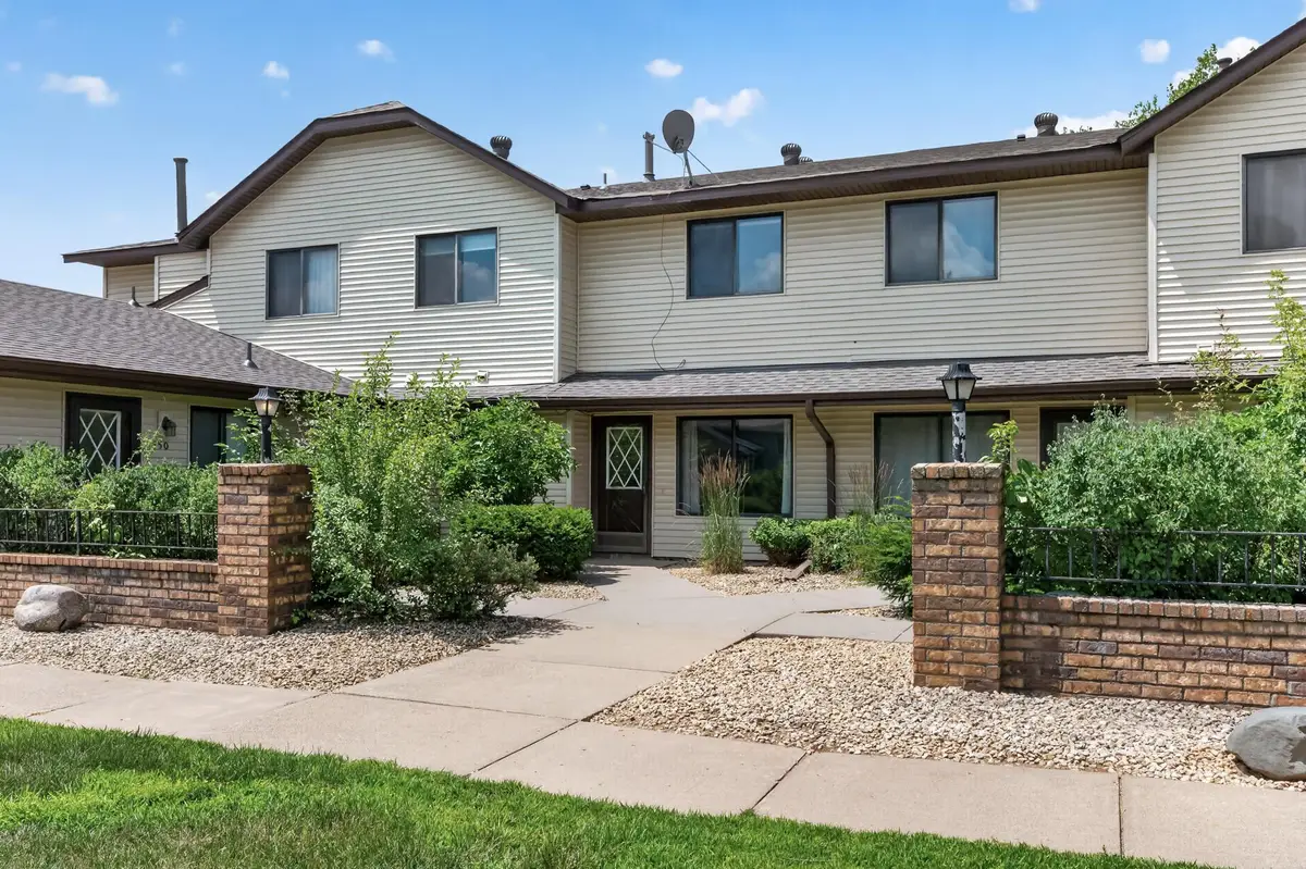 1554 Helmo Avenue N, Oakdale, MN 55128 - #1