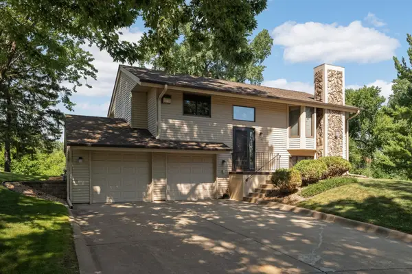 3140 Quarry Court, Saint Paul, MN 55121