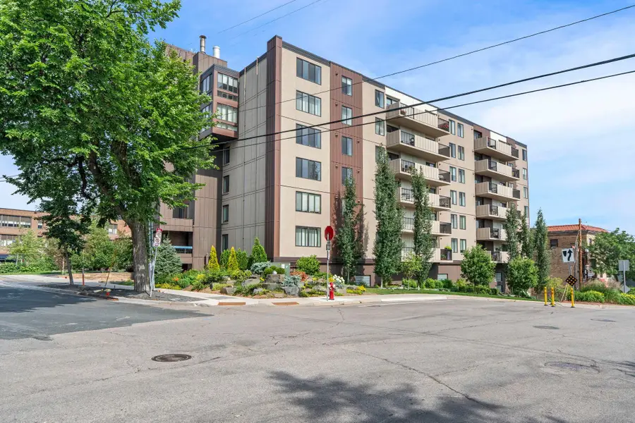 2800 W 44th Street #302, Minneapolis, MN 55410 - #2