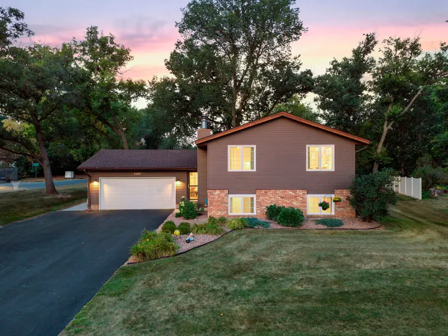 4567 Kirkwood Circle, Eagan, MN 55123 - #3