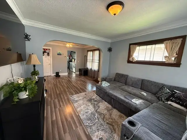 987 Lawson Avenue E, Saint Paul, MN 55106 - #3