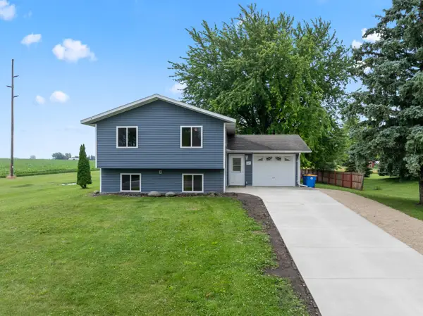 647 2nd Street Ne, Blooming Prairie, MN 55917