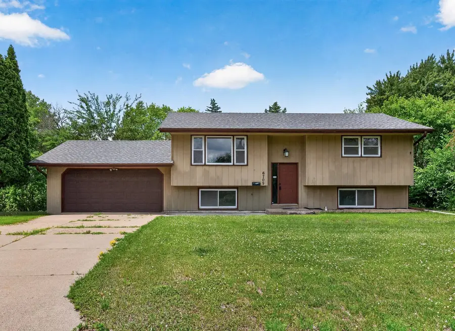 6709 Colorado Avenue N, Minneapolis, MN 55429 - #2