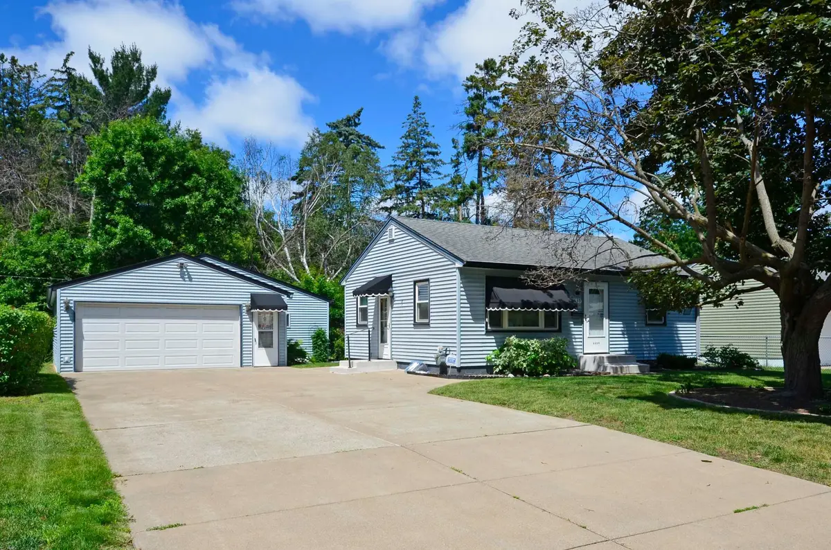4639 Colorado Avenue N, Minneapolis, MN 55422 - #1