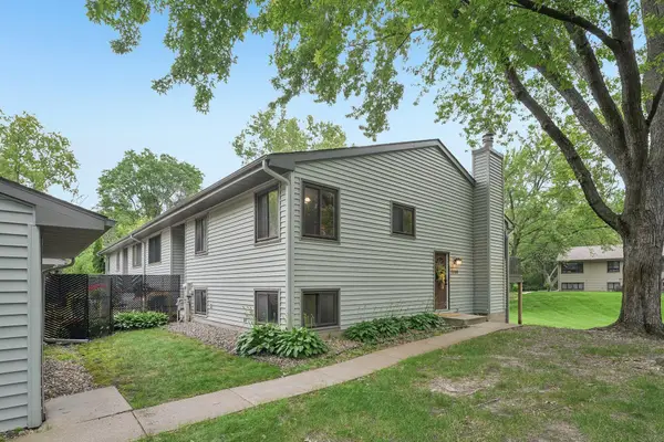 1386 Arden View Drive, Saint Paul, MN 55112