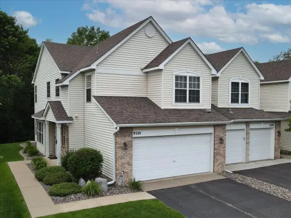 9201 Merrimac Lane N, Maple Grove, MN 55311