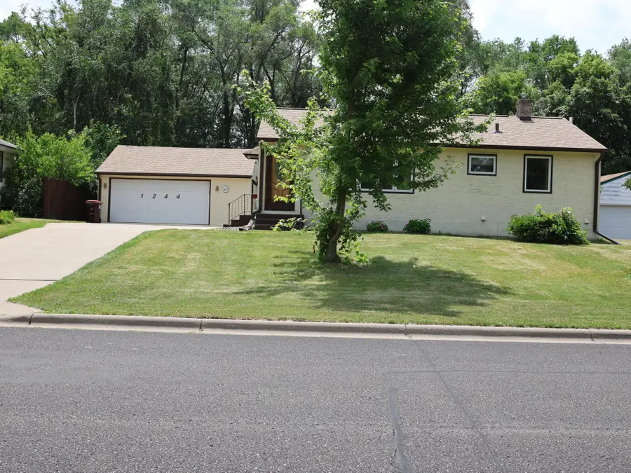 1244 Ryan Avenue E, Saint Paul, MN 55109 - #2