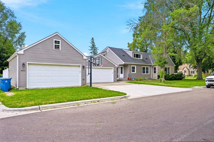 4054 Quail Avenue N, Minneapolis, MN 55422 - #2