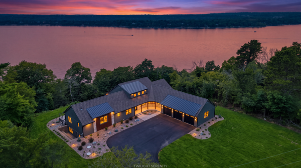 289 Mayer Road, Hudson, WI 54016