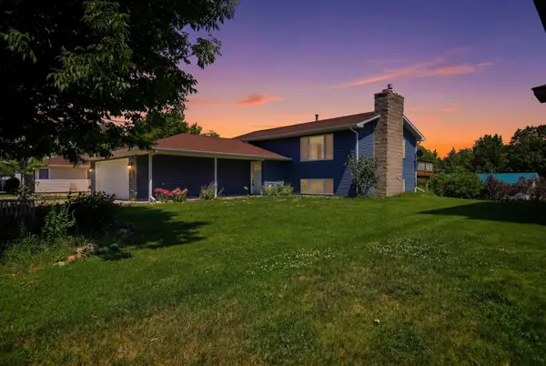 717 Colonial Circle, Faribault, MN 55021