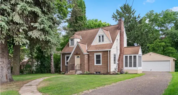 1880 Furness Street, Saint Paul, MN 55109