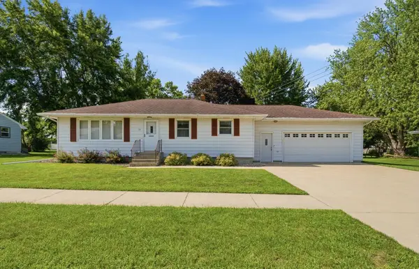 16 Minnesota Avenue W, Minnesota Lake, MN 56068
