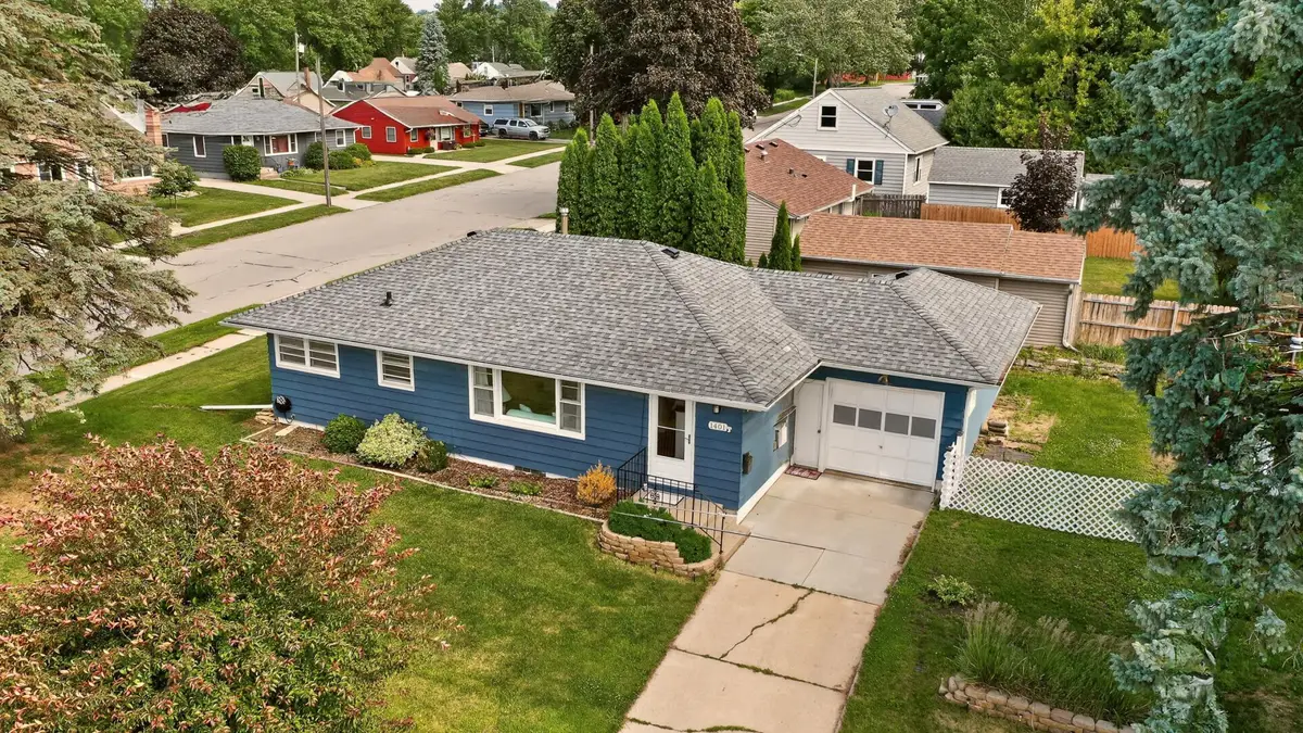 1401 10th Street Ne, Rochester, MN 55906 - #1