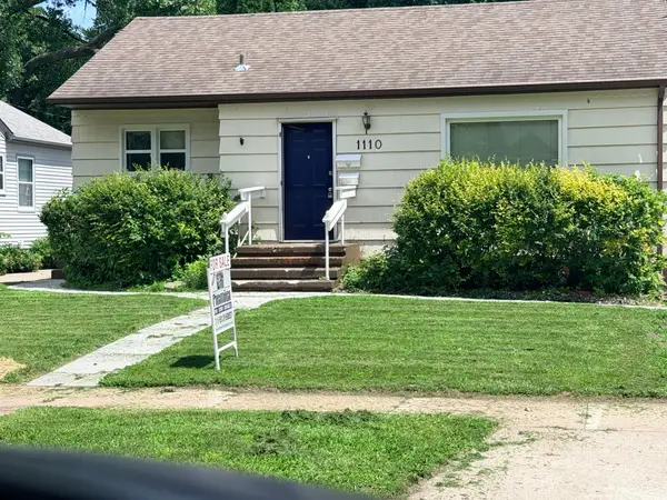 1110 12th Street S, Moorhead, MN 56560