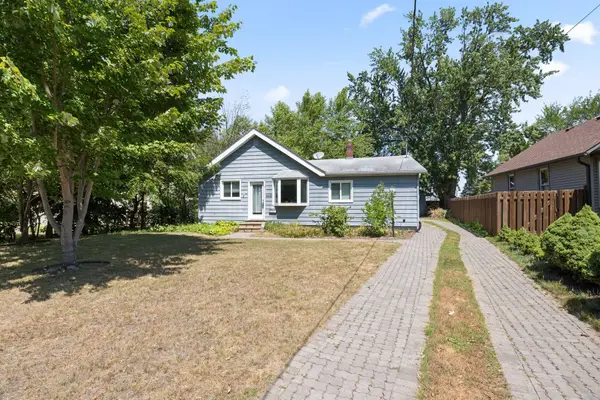 2115 1st Street, Saint Paul, MN 55110