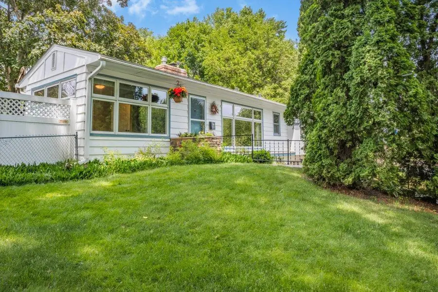 2925 Kyle Avenue N, Minneapolis, MN 55422 - #2