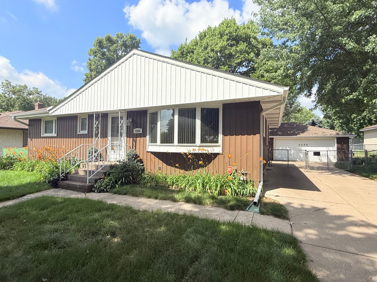 2055 English Street, Saint Paul, MN 55109 - #1