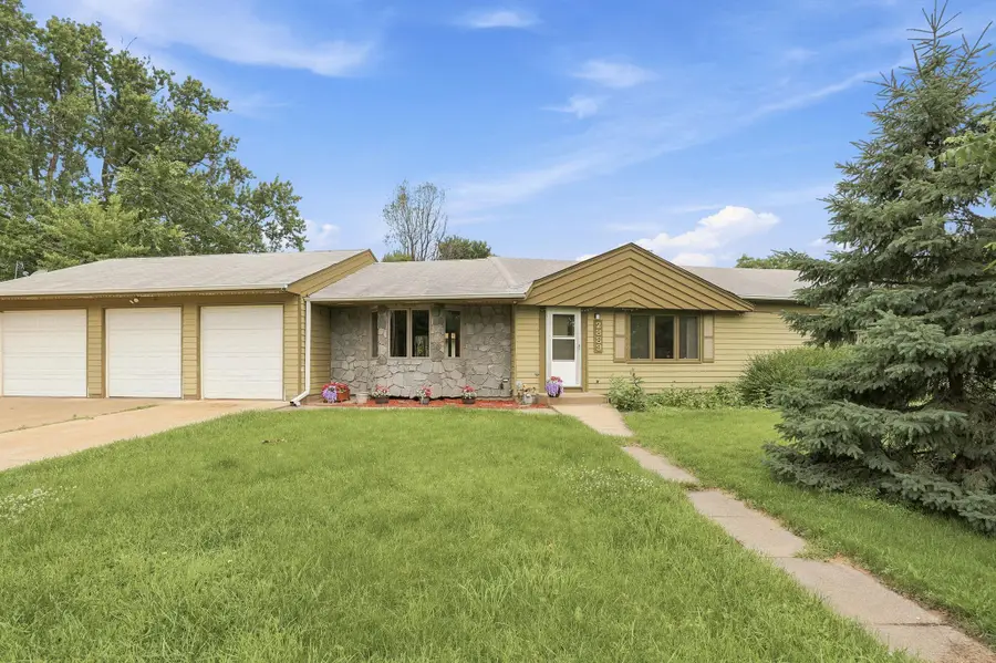 2889 Simpson Street, Saint Paul, MN 55113 - #2