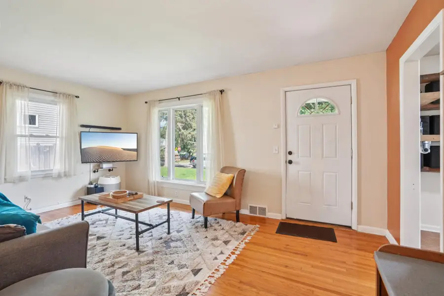2704 Alabama Avenue S, Minneapolis, MN 55416 - #3